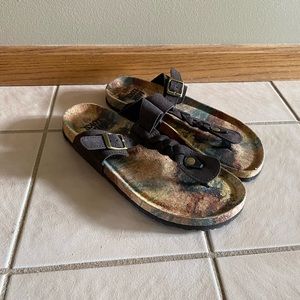 Muk Luks Cork sandals